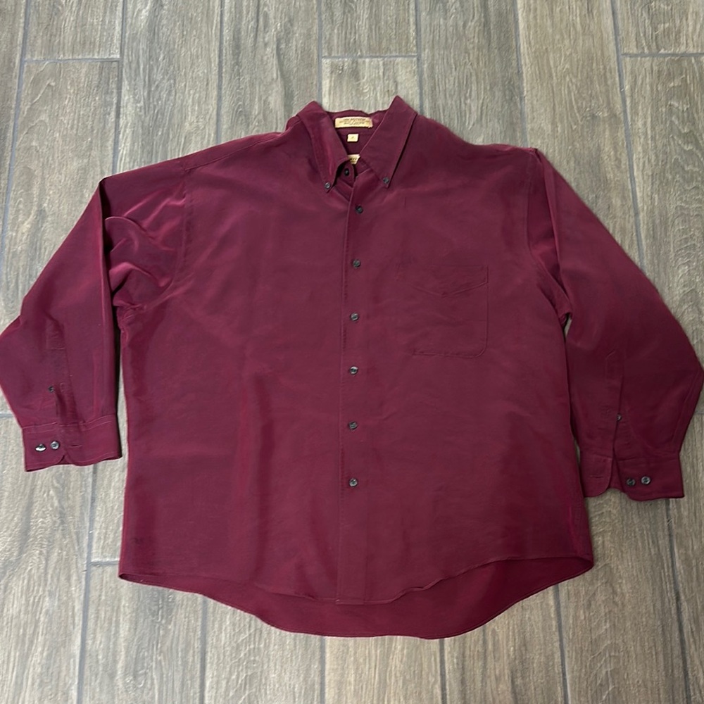 Arrow men’s dress shirt, maroon, size 17 32/33. 1 pocket. Long sleeve.